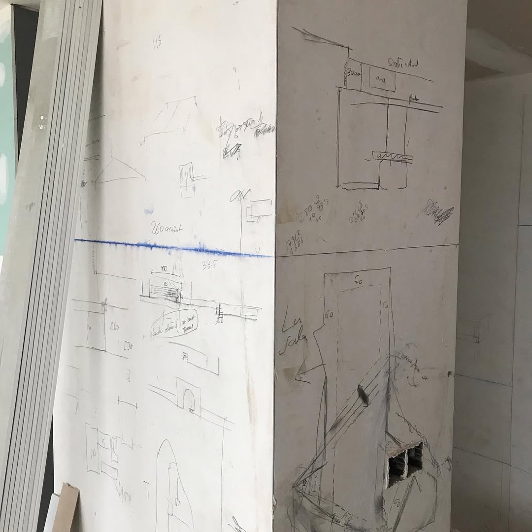 Quan el millor paper en blanc continua siguent a les parets ...